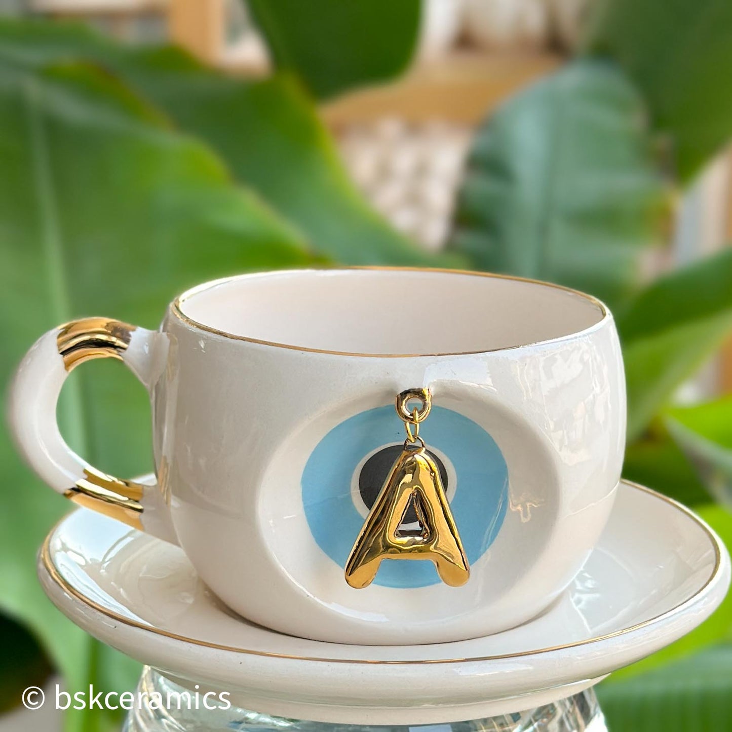 Nazar boncuklu fincan çay