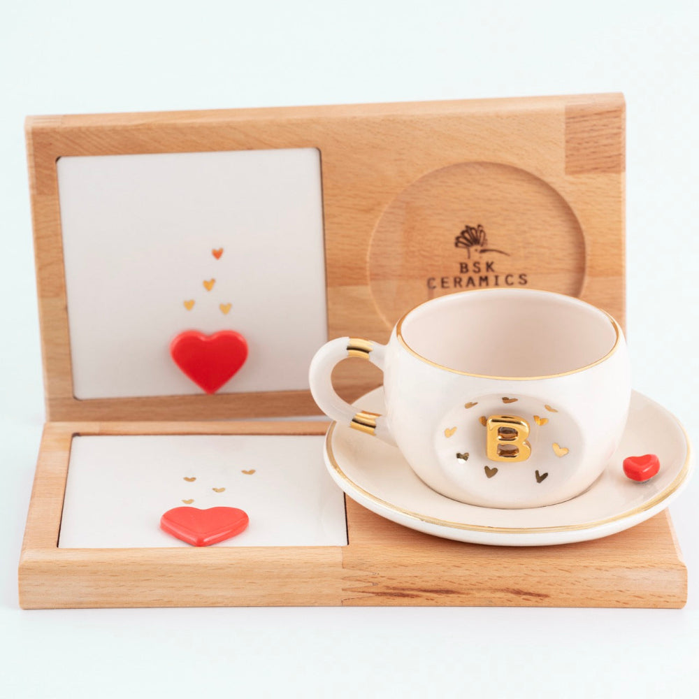Harfli Love Serisi Çay Fincanı Sunum Seti