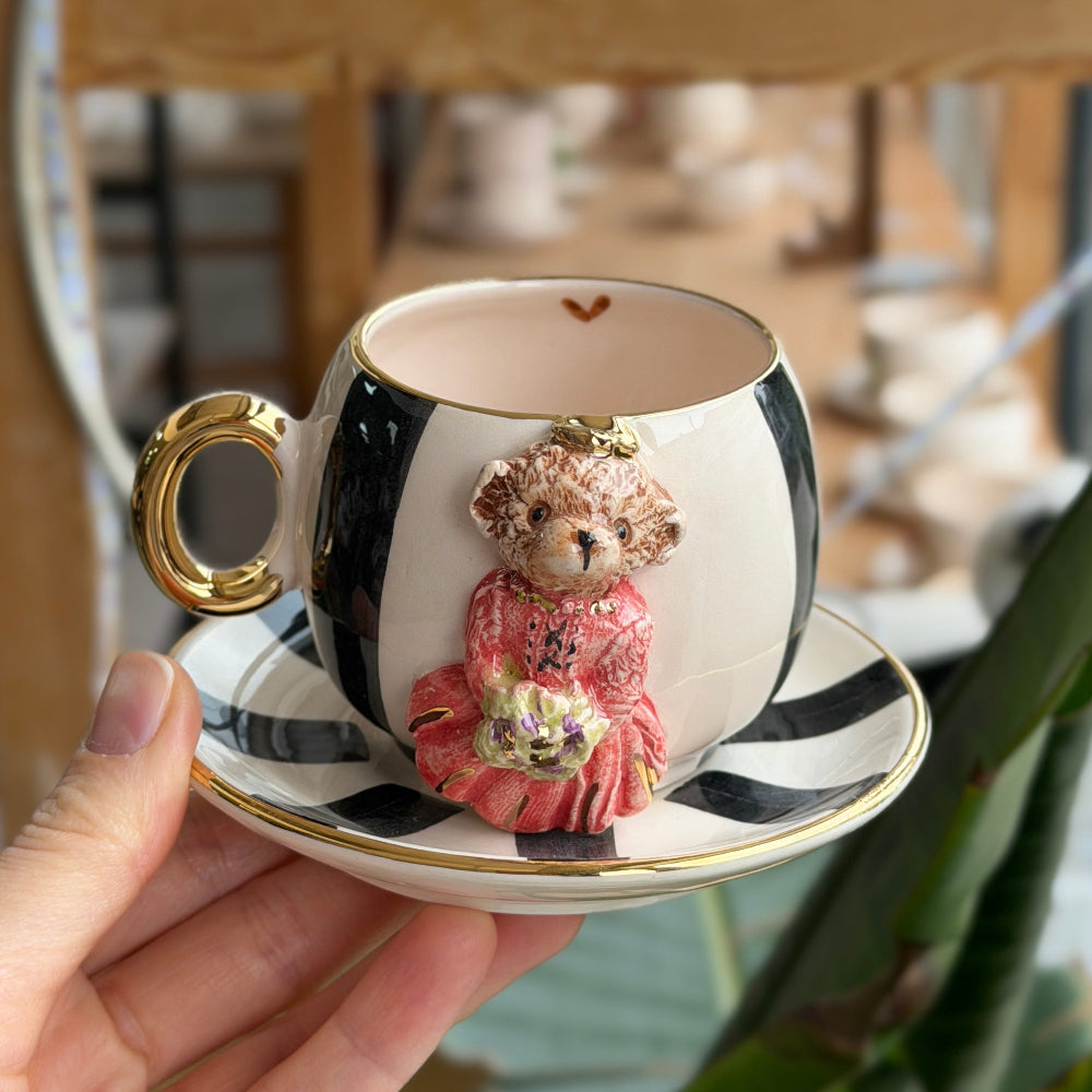 teddy kırmızı renkli fincan